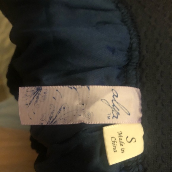 Francesca navy and off-white lace overlay skirt - Picture 3 of 4